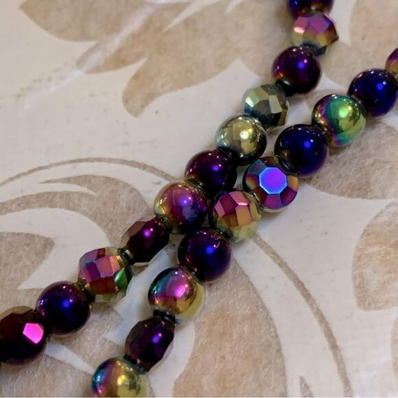 Fleur De Lis Necklace Pendant Rhinestones Colored Glass Aurora Borealis - Picture 7 of 9